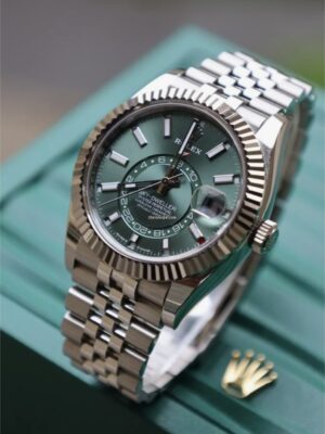 Rolex sky dweller vert